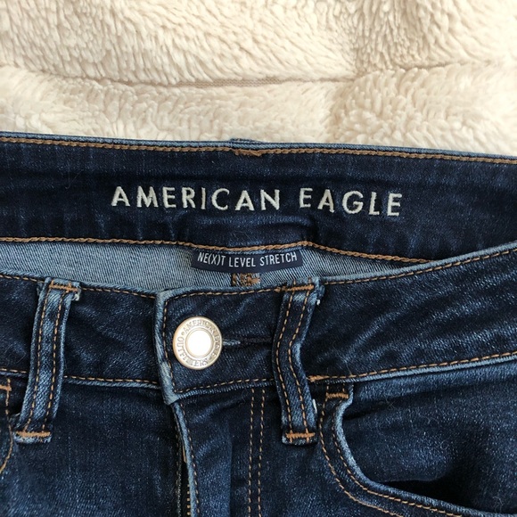 American Eagle Outfitter High-Waisted                          Size 2 Regular - Picture 3 of 6